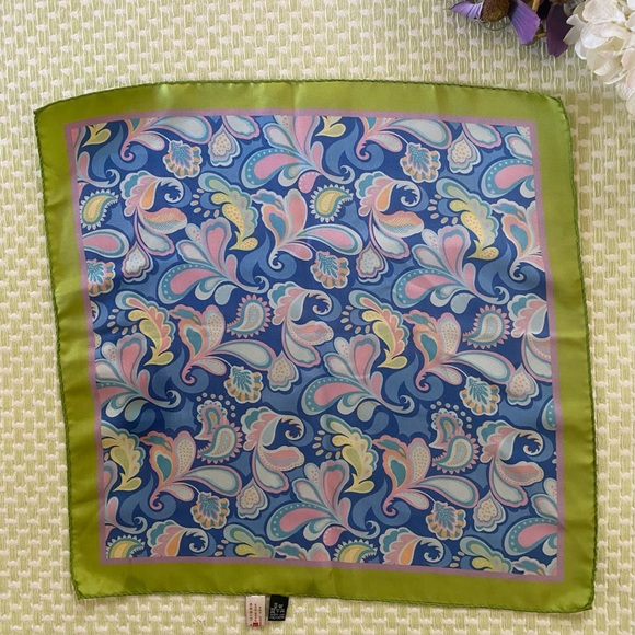 🦋🌸Carrot & Gibbs 100% Silk Scarf🌸🦋 - Picture 4 of 6